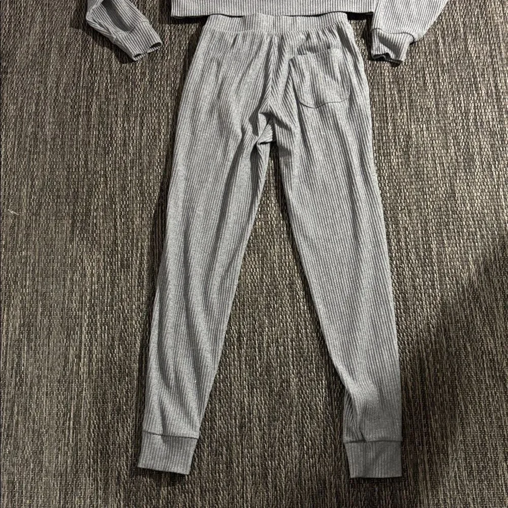 Alo yoga muse set grey - Picture 6 of 7